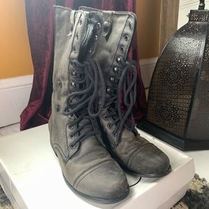 Steve Madden Boots